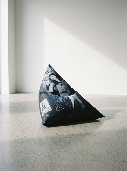 MALTA  N°001  OBJECT/Sculptural pouf